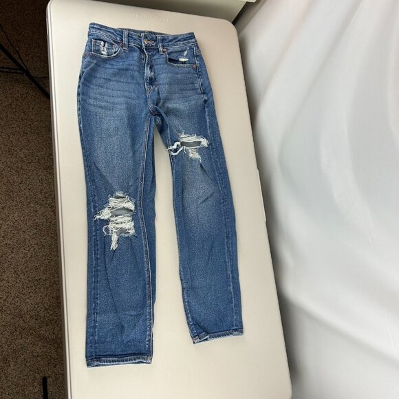 American Eagle Mom Stretch Mom Straight Women's Jean with Distressing Size: 2R - Picture 3 of 16